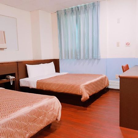 Blue Ocean Hotel Каосюн Екстериор снимка