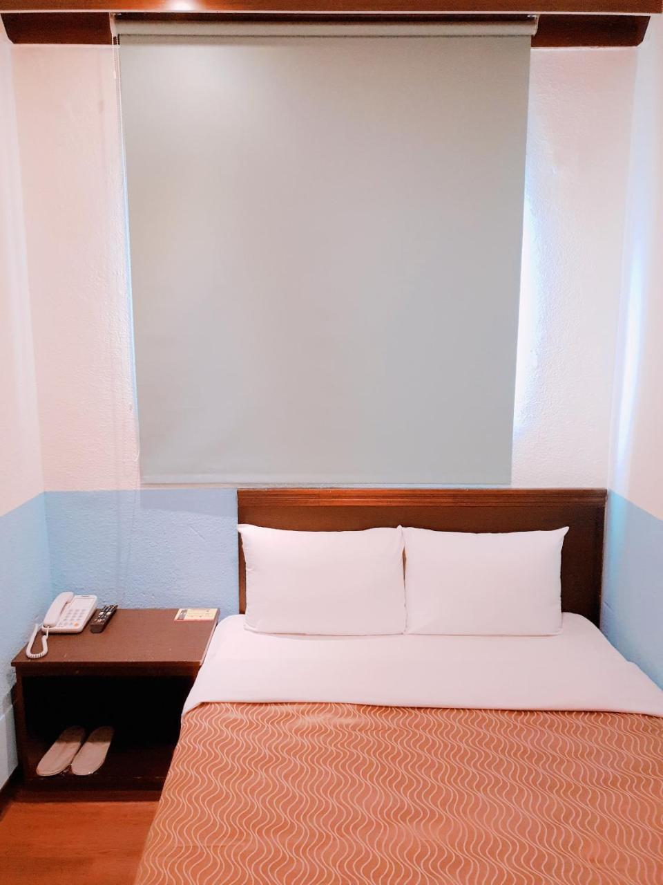 Blue Ocean Hotel Каосюн Екстериор снимка